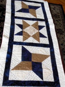 This table runner needs a quilt to match! To buy or not to buy during Mercury Retrograde?